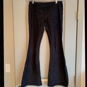Lululemon Groove Pants - Old Style